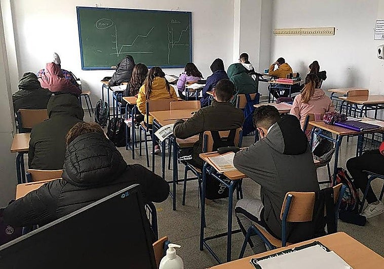 264 alumnos de Granada mantienen clases online debido a las incidencias en rutas de transporte escolar